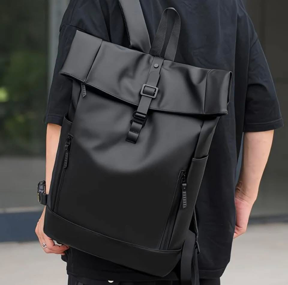 🎒 SAC À DOS PREMIUM – ÉLÉGANCE & MODERNITÉ 🖤